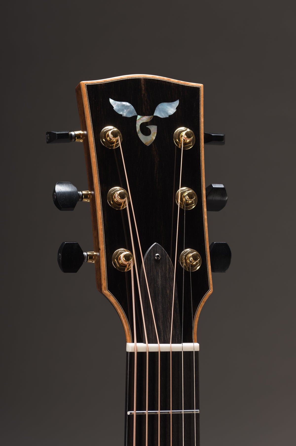 Goodall Concert Jumbo Cutaway AAA Adirondack/EI Rosewood