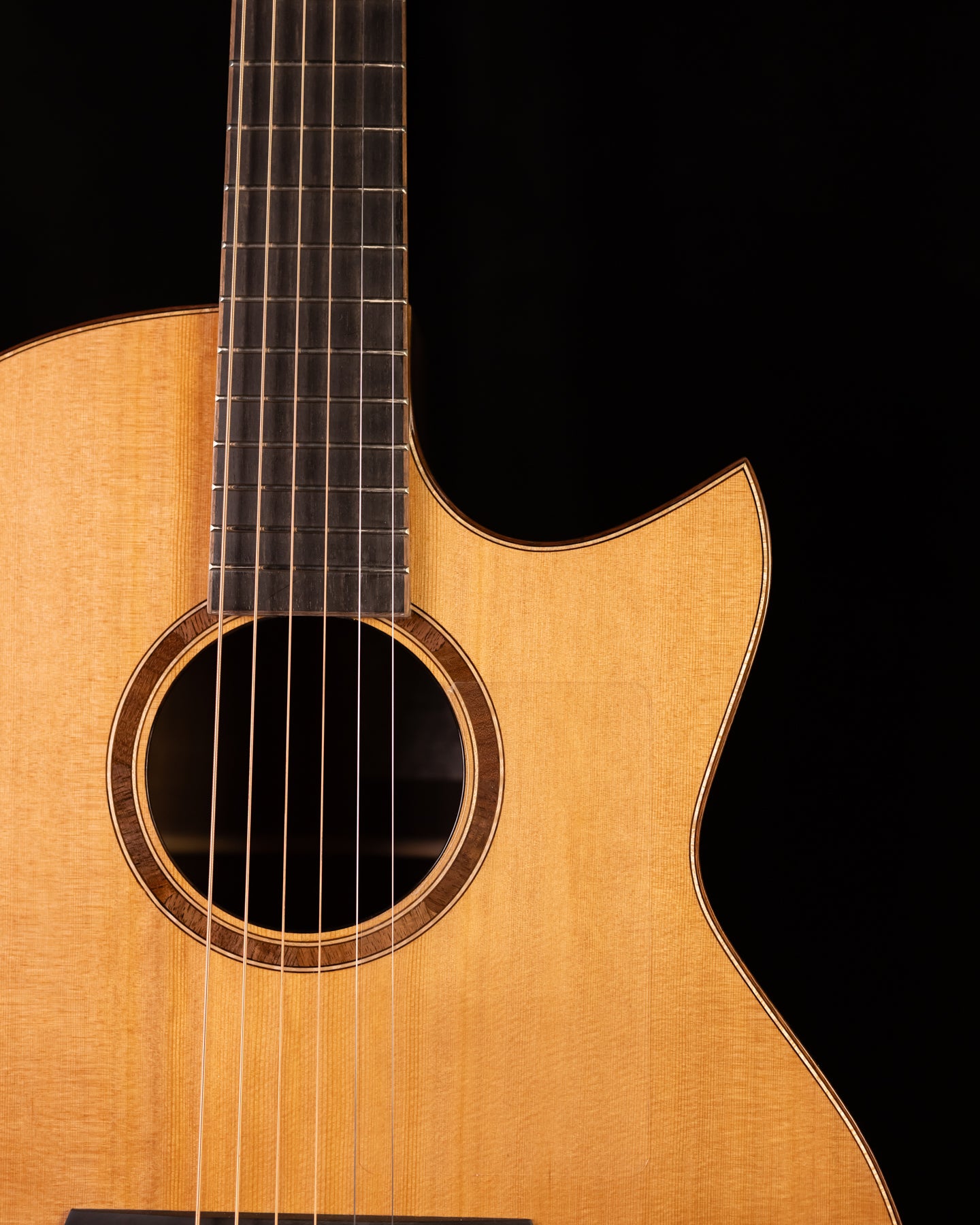 Avenir 20-AC-CR Cedar/Rosewood