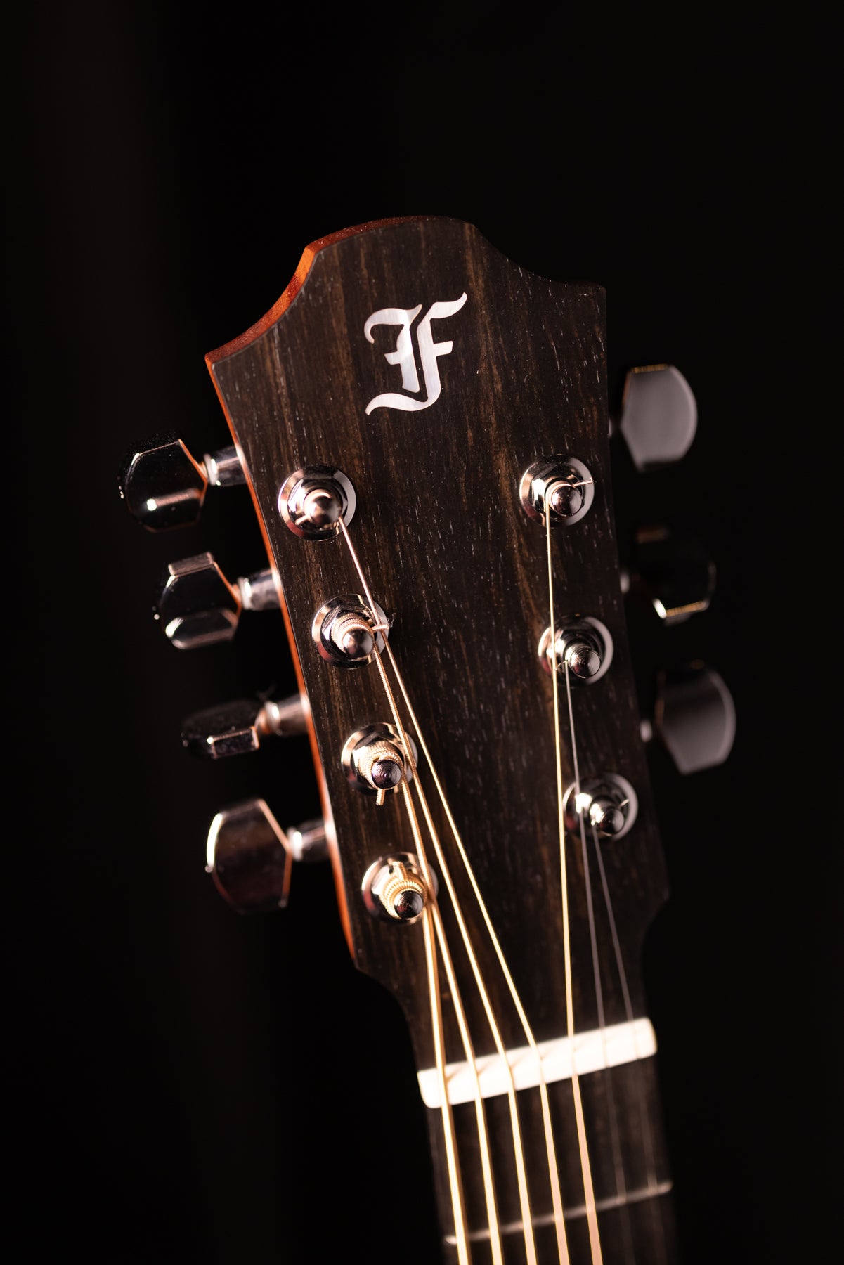Furch Blue Series 7 String Auditorium Cutaway model Gc- SWa 7 w/Sitka / Walnut