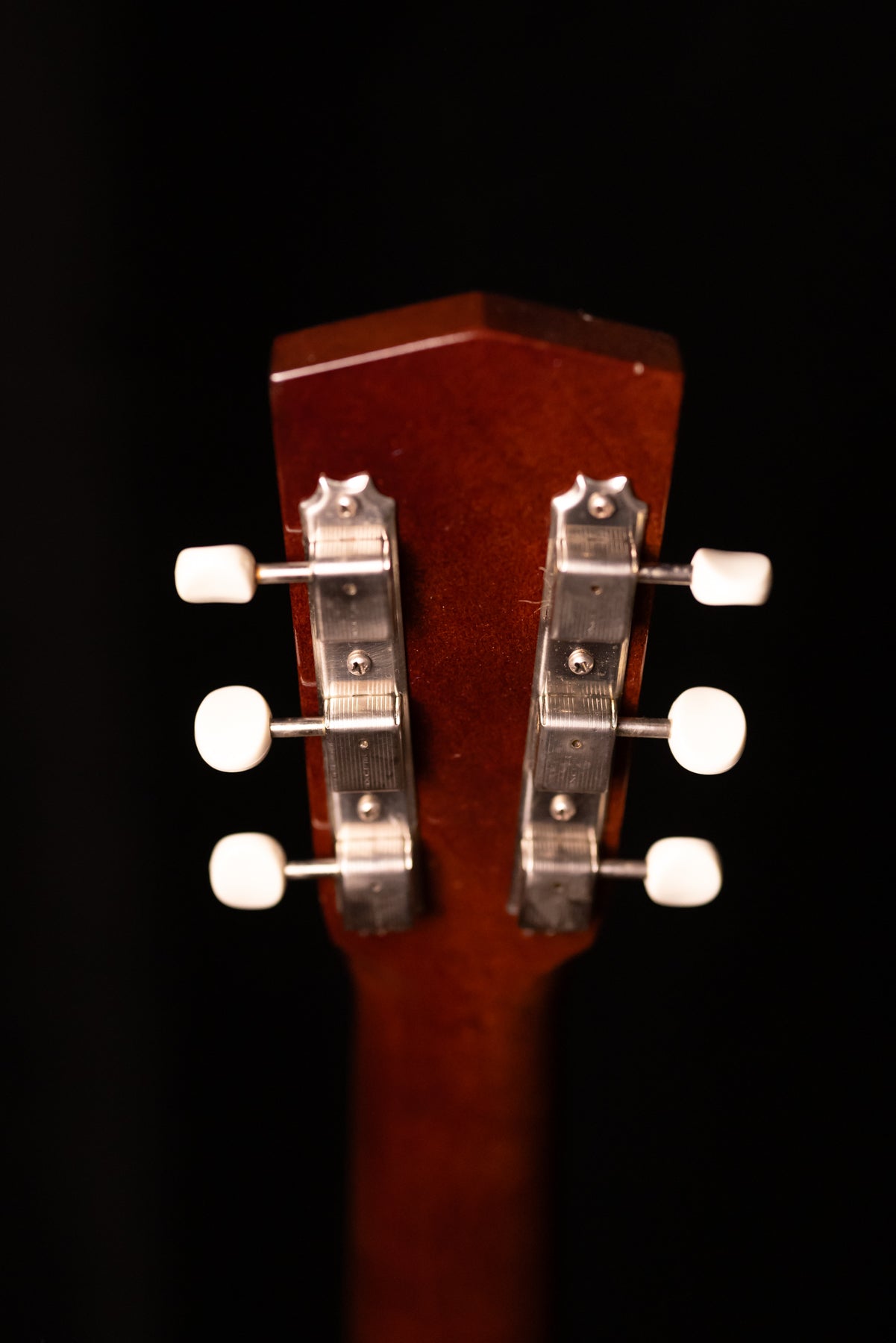 Atkin 19-STD Baked Sitka/ Mahogany Small Slope Shoulder Black Top