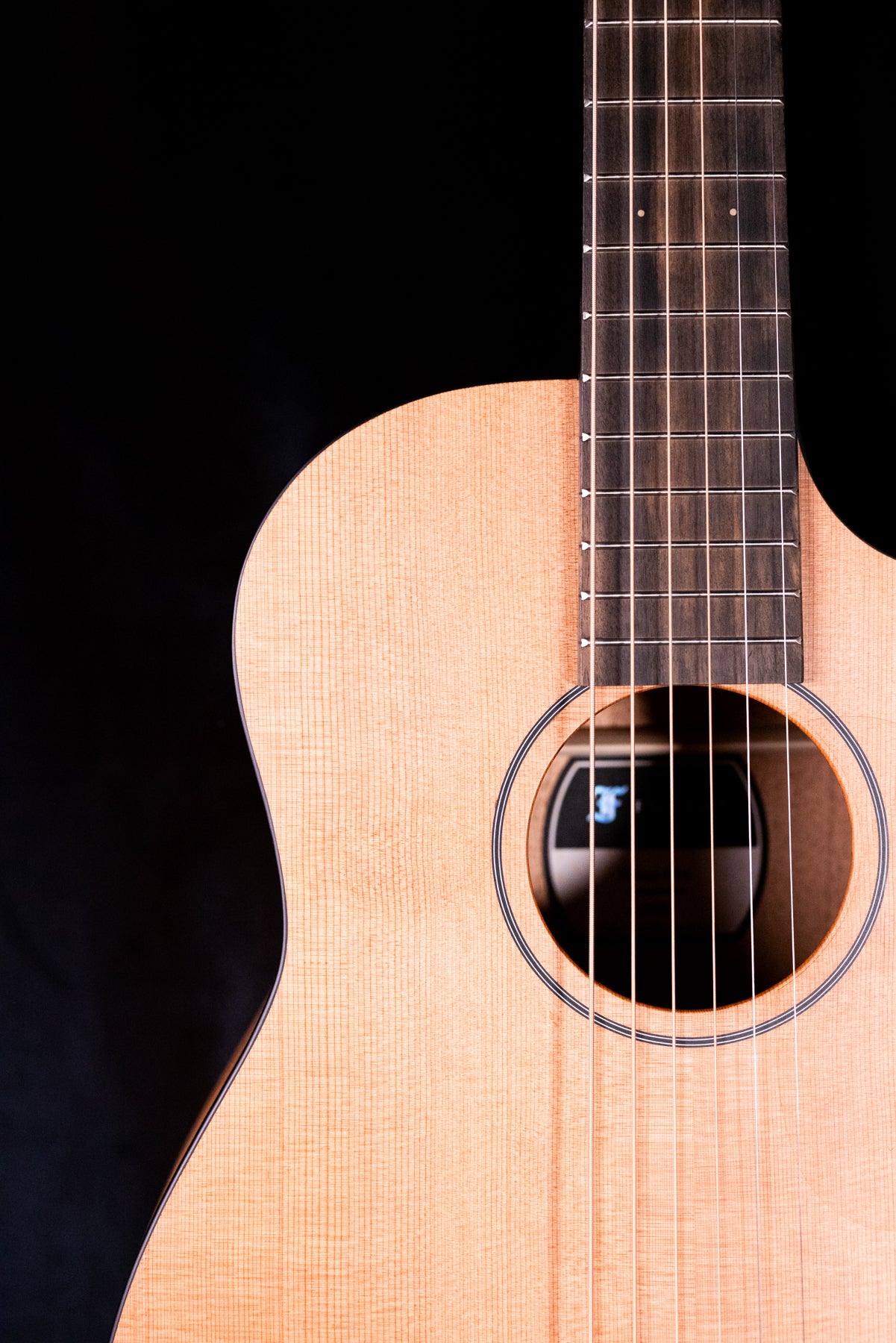 Furch Pioneer CMa Western Red Cedar/African Mahogany Travel Guitar